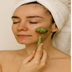 Rodillo Facial Jade Masajeador + Guasha Relajante OMC-511